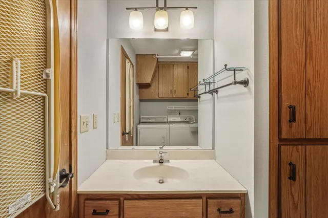 $404,900 | 2563 Colony Circle, St. Cloud, MN 56303