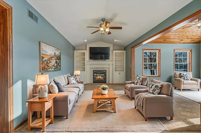 $404,900 | 2563 Colony Circle, St. Cloud, MN 56303