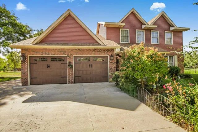 $404,900 | 2563 Colony Circle, St. Cloud, MN 56303