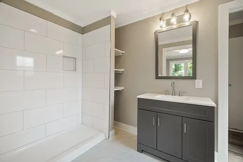 $329,900 | 814 Chickasaw Trail, McMinnville, TN 37110