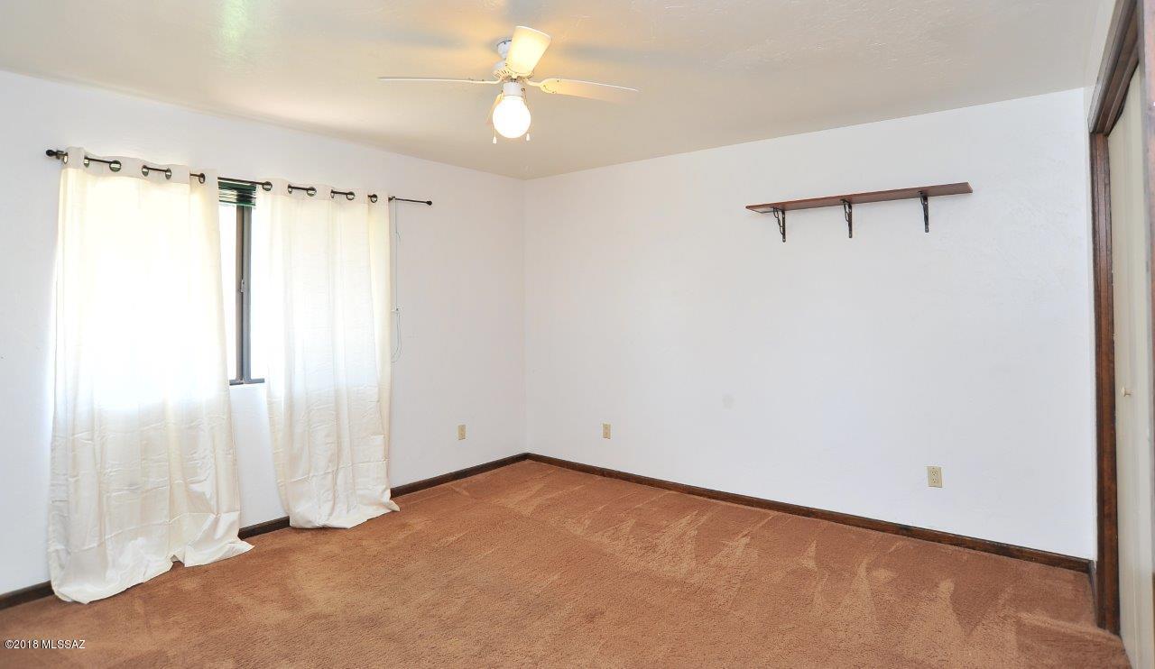 4701 North Bear Canyon Road Tucson, AZ 85749 - Photo 27 of 38