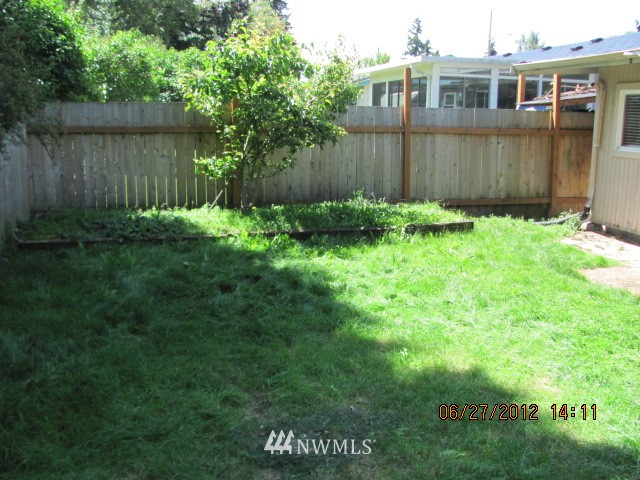 3617 Northeast 10th Street Renton, WA 98056 - Photo 3 of 14