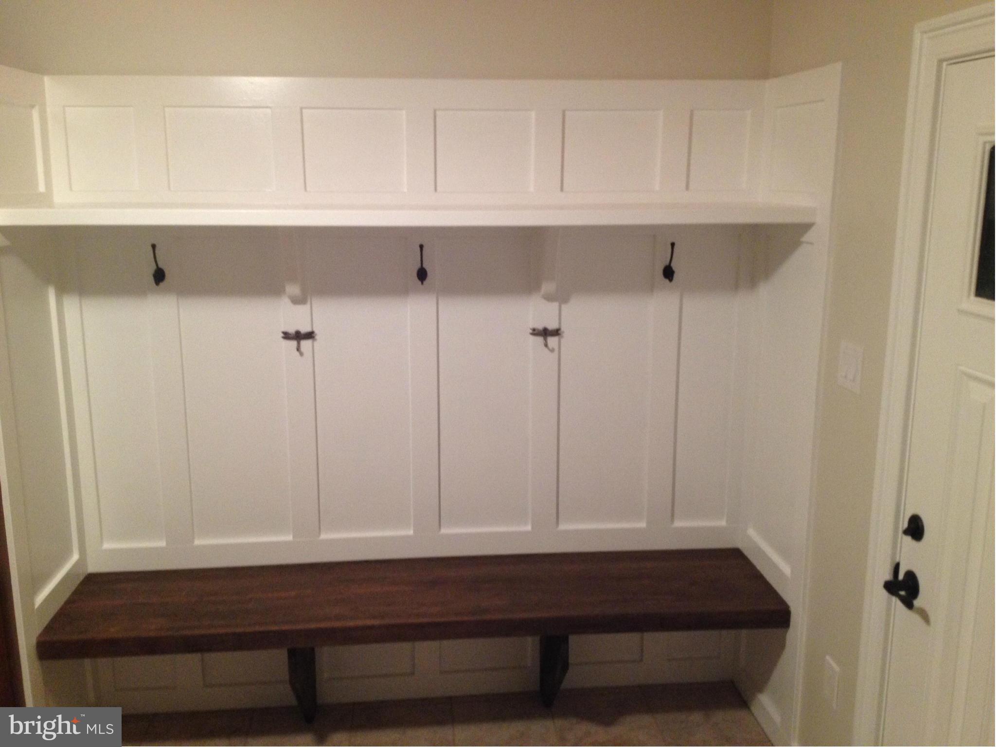 18557 Woodburn Road Leesburg, VA 20175 - Photo 20 of 25 Interior (General)