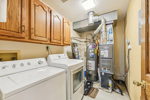 $269,900 | 2545 Concord Way, Unit 115, Mendota Heights, MN 55120