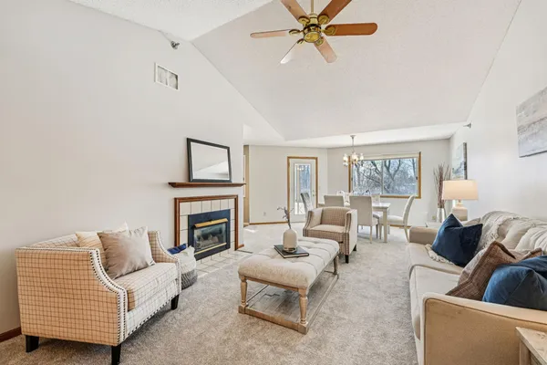$269,900 | 2545 Concord Way, Unit 115, Mendota Heights, MN 55120