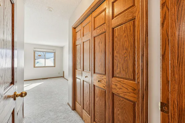 $269,900 | 2545 Concord Way, Unit 115, Mendota Heights, MN 55120