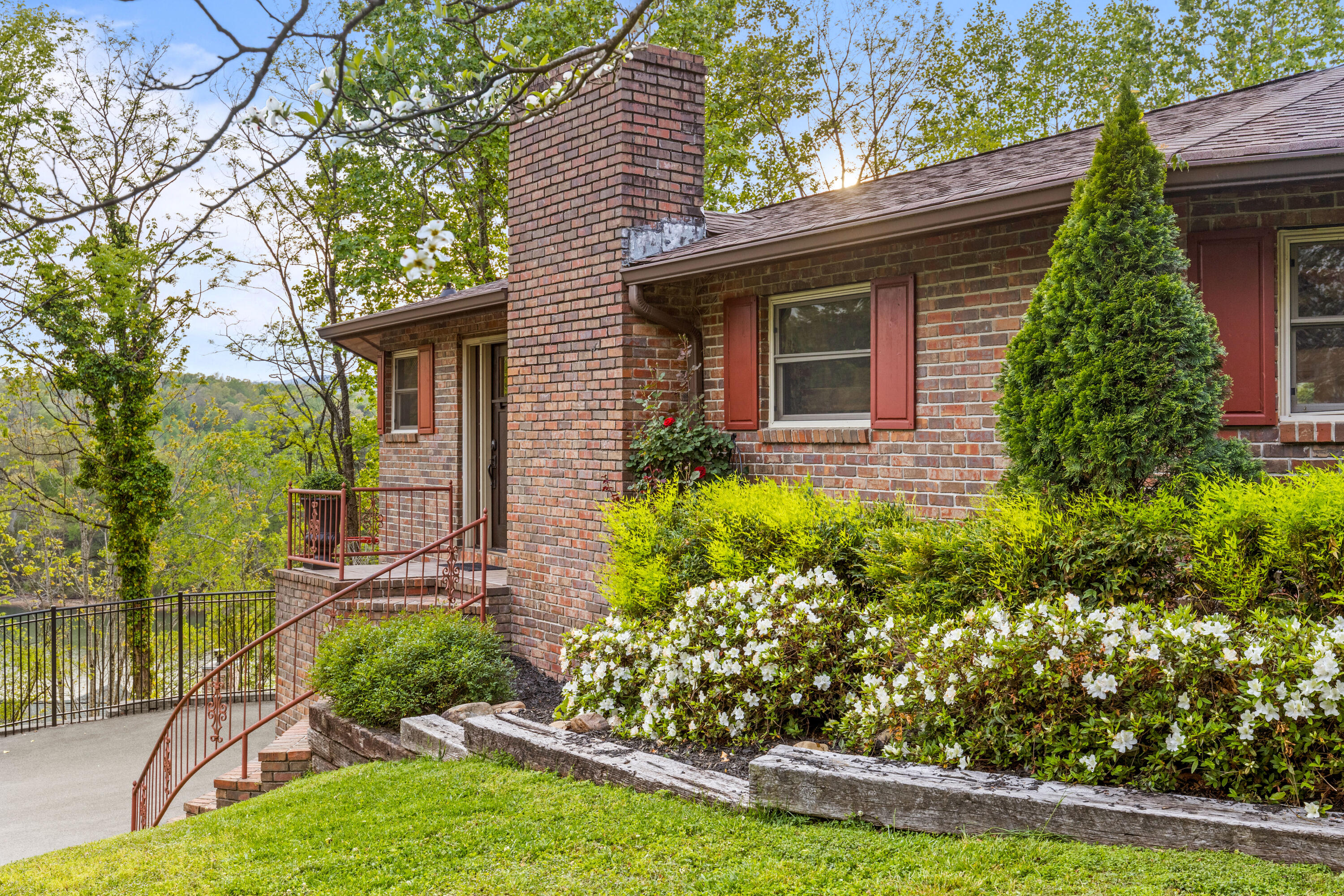 979 Clift Cave Road Soddy Daisy, TN 37379 - Photo 6 of 106 CliftExt-11