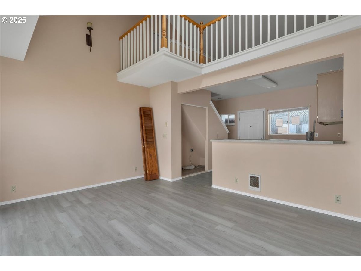 801 Northwest Coast Street, Unit 2 Newport, OR 97365 - Photo 12 of 27