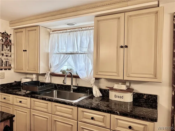 $229,900 | 16 Kemp Avenue, Cheektowaga, NY 14225