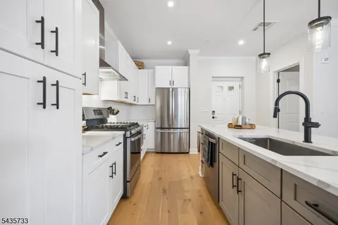 $729,000 | 9 Farrand Street, Bloomfield, NJ 07003