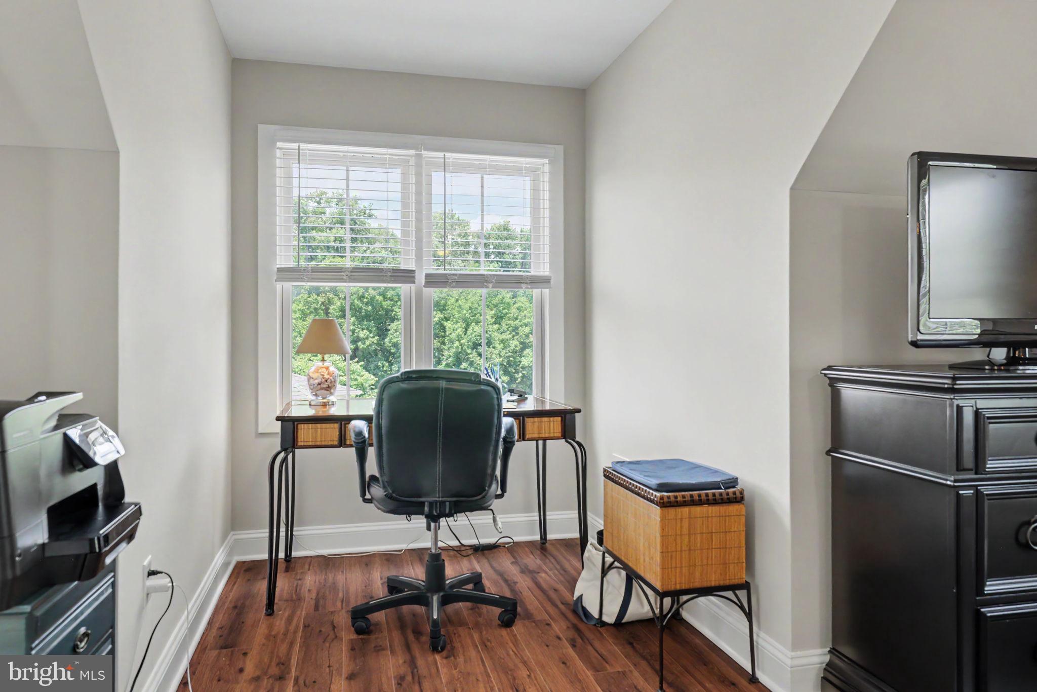 16081 Purcellville Road Purcellville, VA 20132 - Photo 117 of 117 Office Area