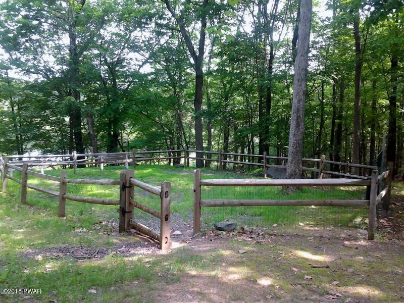 128 White Deer Road Milford, PA 18337 - Photo 29 of 46 Dog Park