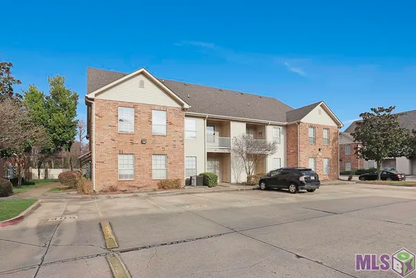 $210,000 | 900 Dean Lee Drive, Unit 405, Baton Rouge, LA 70820