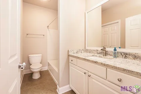 $200,000 | 900 Dean Lee Drive, Unit 405, Baton Rouge, LA 70820