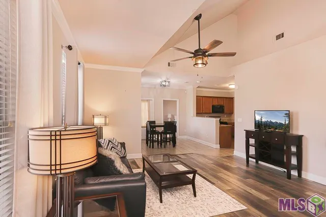 $200,000 | 900 Dean Lee Drive, Unit 405, Baton Rouge, LA 70820