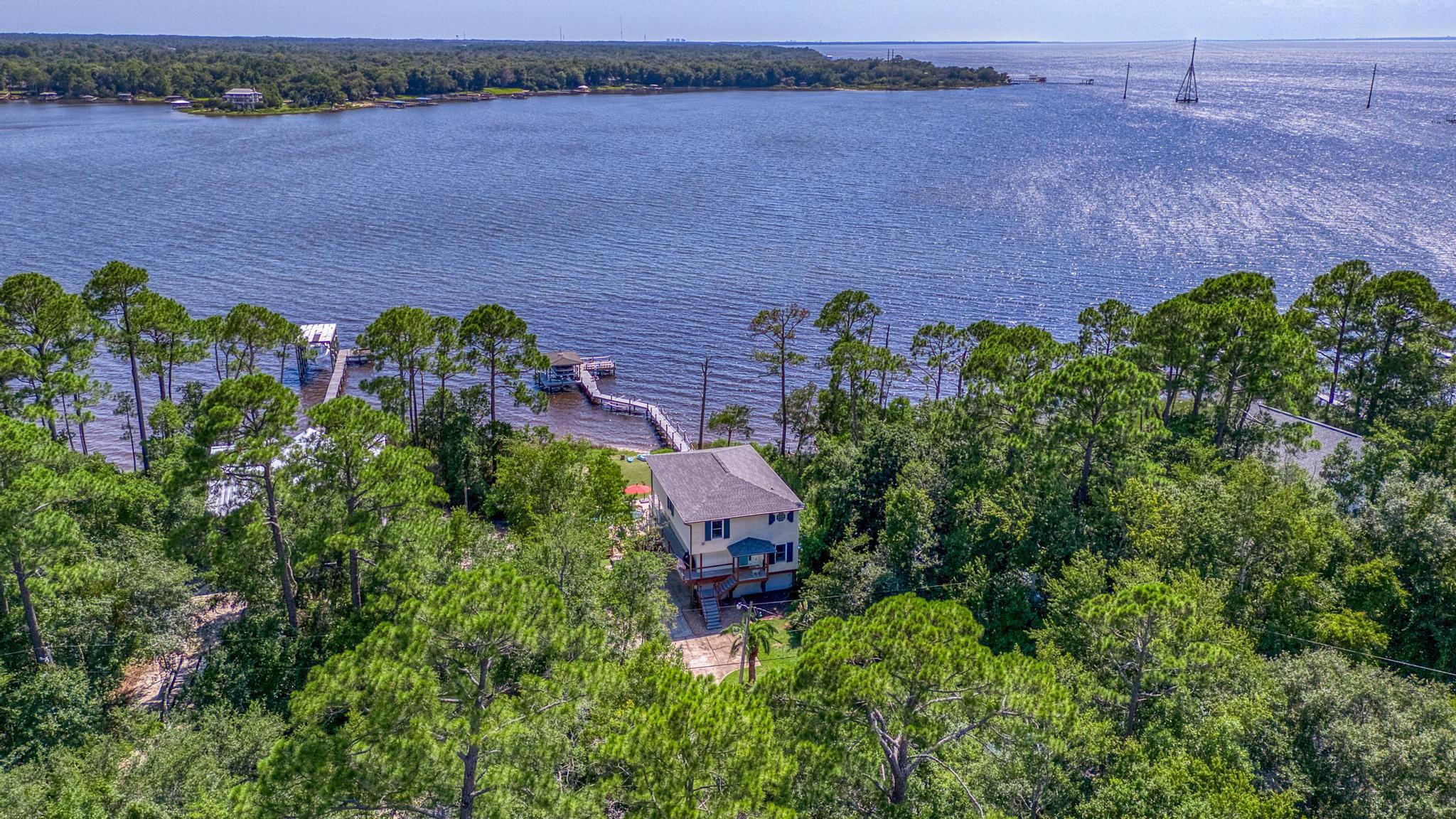 7121 Wells Avenue Navarre, FL 32566 - Photo 103 of 125 DJI_20250721152357_0661_D_HDR