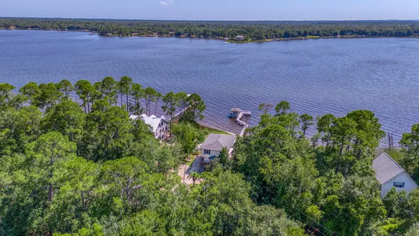$899,900 | 7121 Wells Avenue, Navarre, FL 32566