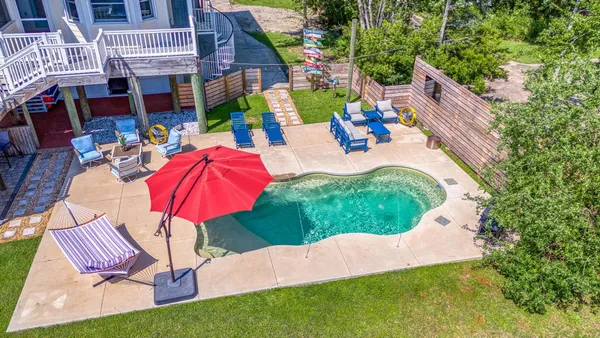 $899,900 | 7121 Wells Avenue, Navarre, FL 32566