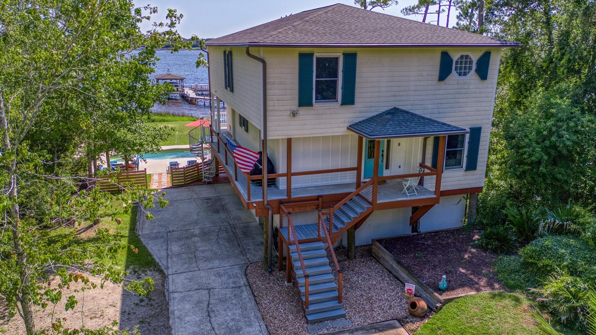 7121 Wells Avenue Navarre, FL 32566 - Photo 124 of 125 DJI_20250721152950_0727_D_HDR