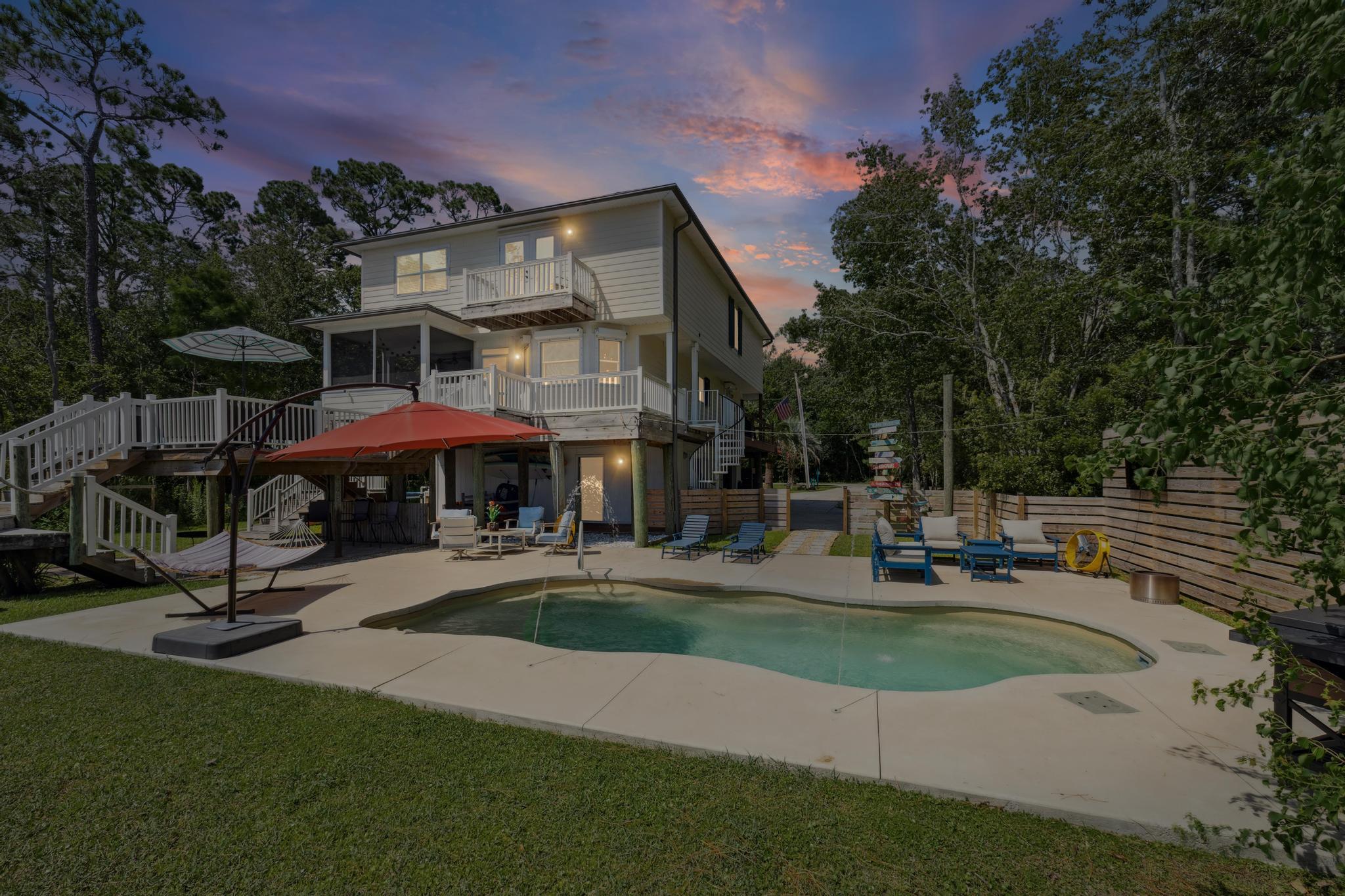7121 Wells Avenue Navarre, FL 32566 - Photo 2 of 125 Welcome Home!
