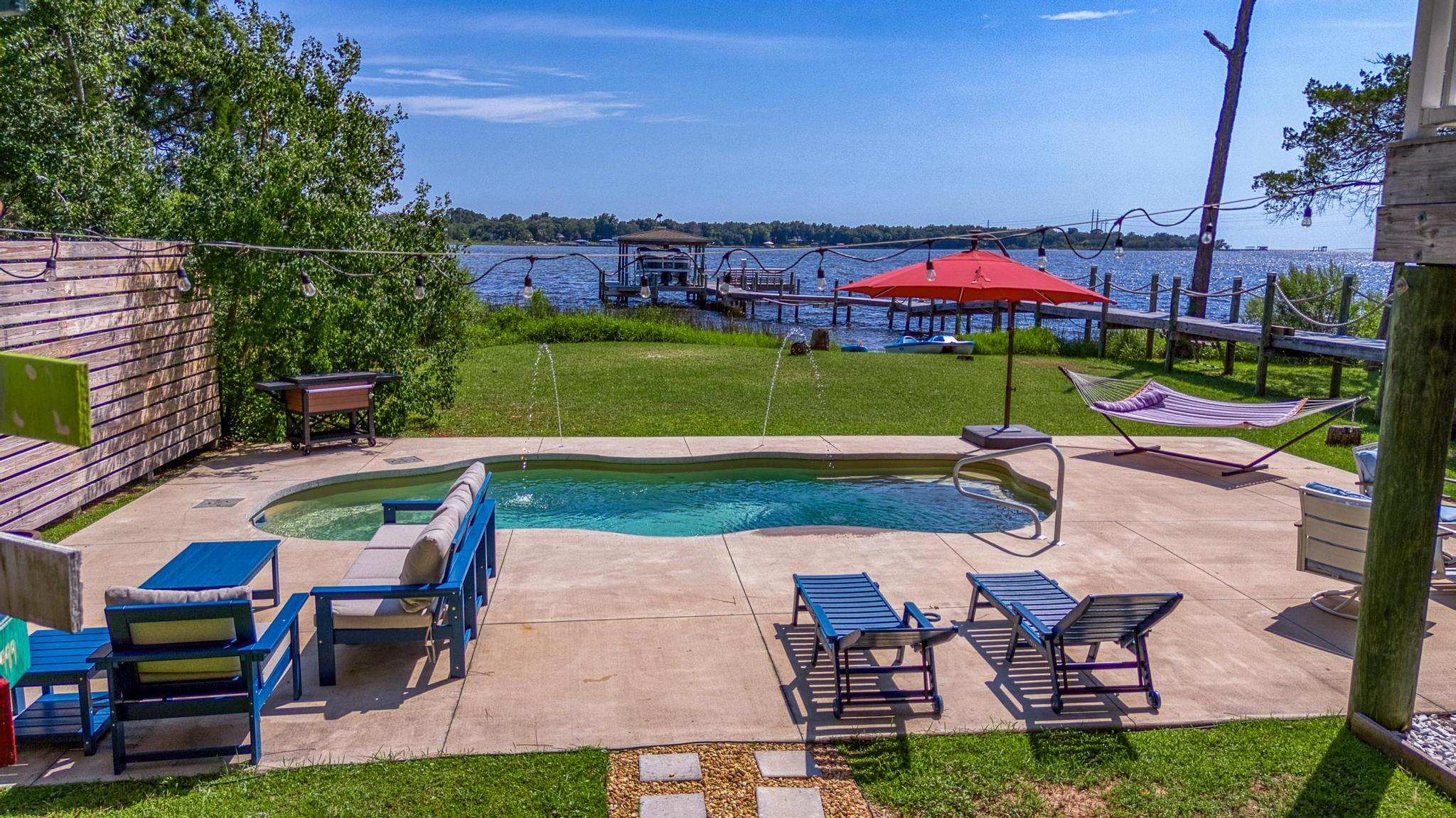 7121 Wells Avenue Navarre, FL 32566 - Photo 3 of 125 DJI_20250721153010_0730_D_HDR