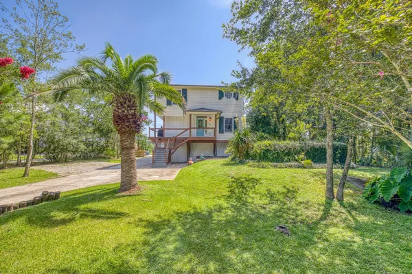 $899,900 | 7121 Wells Avenue, Navarre, FL 32566