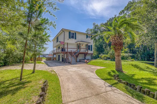 $899,900 | 7121 Wells Avenue, Navarre, FL 32566