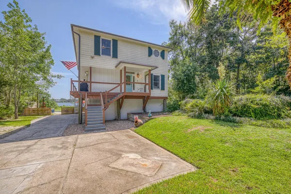 $899,900 | 7121 Wells Avenue, Navarre, FL 32566