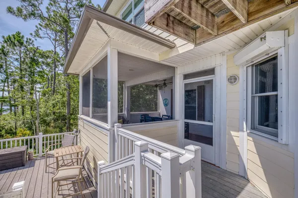 $899,900 | 7121 Wells Avenue, Navarre, FL 32566