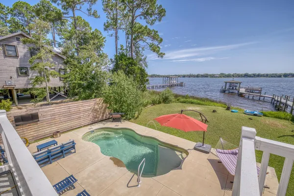 $899,900 | 7121 Wells Avenue, Navarre, FL 32566