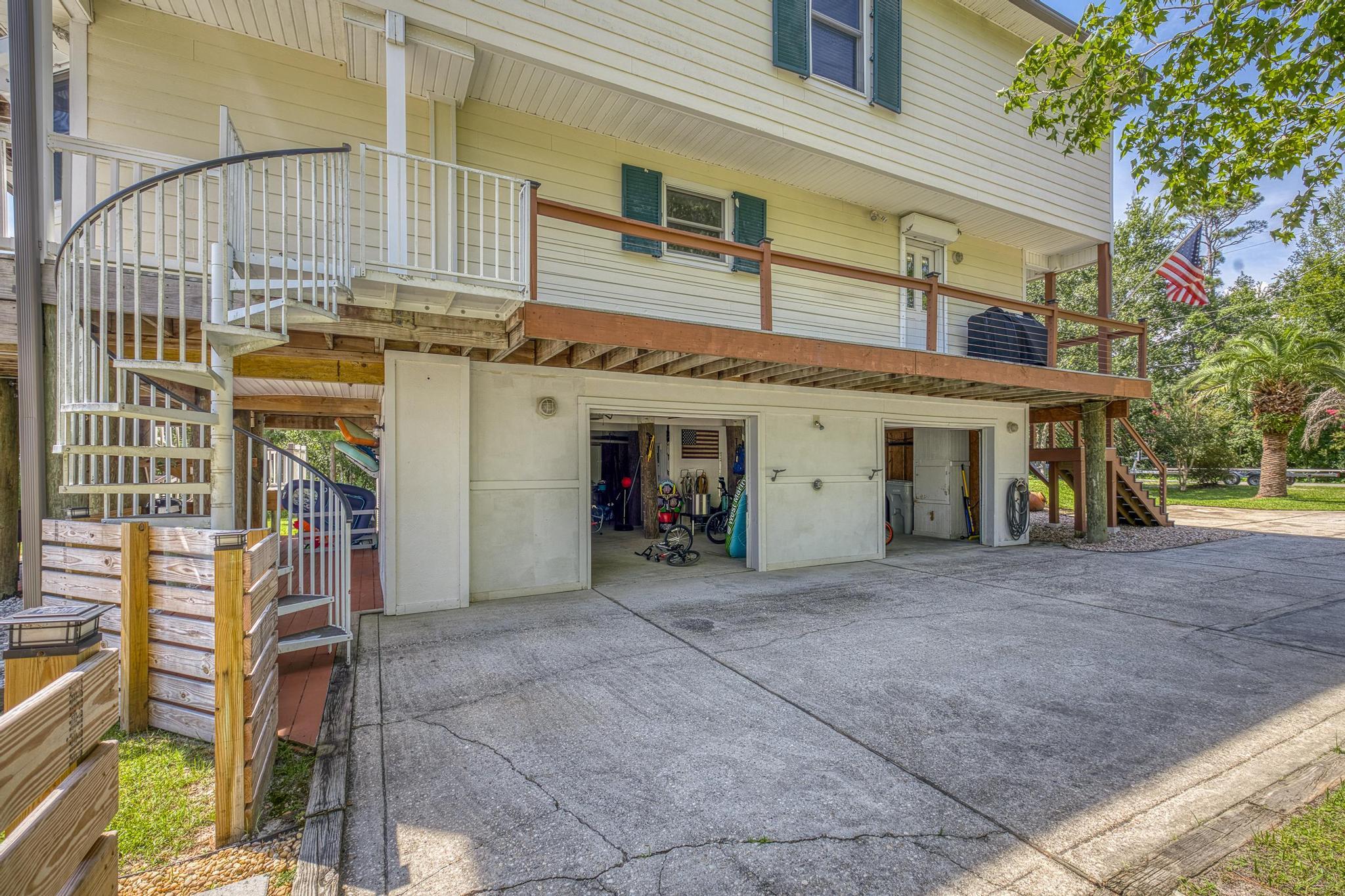 7121 Wells Avenue Navarre, FL 32566 - Photo 79 of 125 1V1A1144_HDR