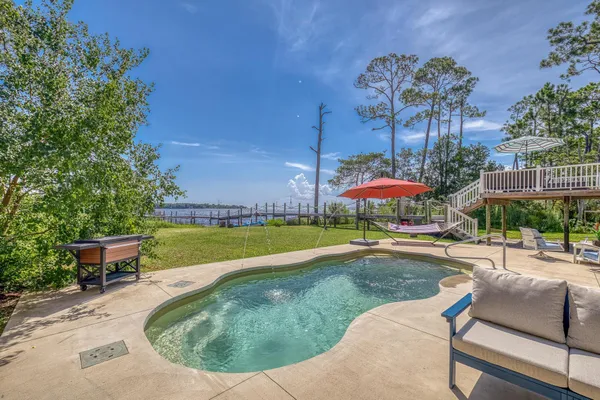 $899,900 | 7121 Wells Avenue, Navarre, FL 32566
