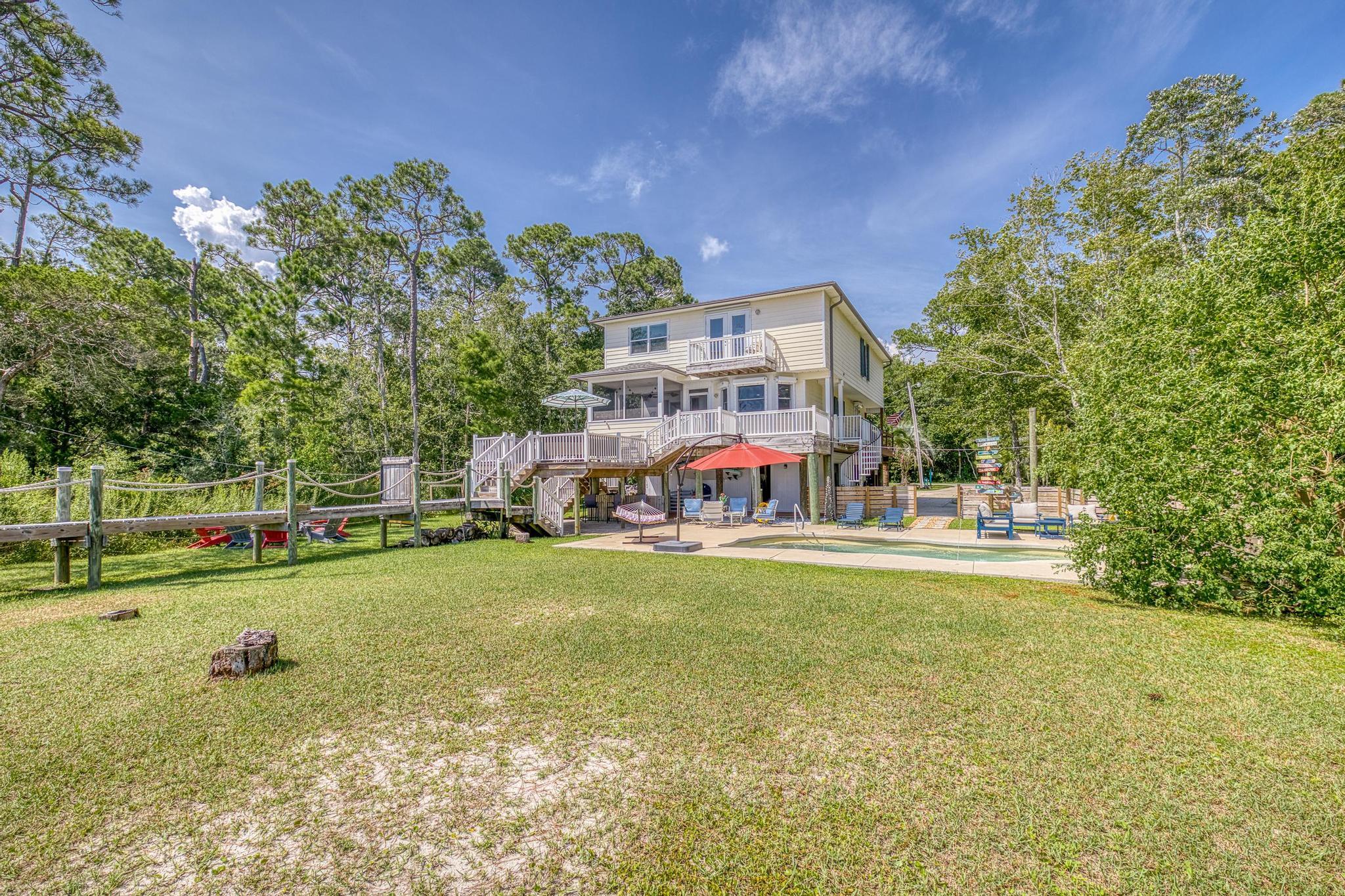 7121 Wells Avenue Navarre, FL 32566 - Photo 90 of 125 1V1A1199_HDR