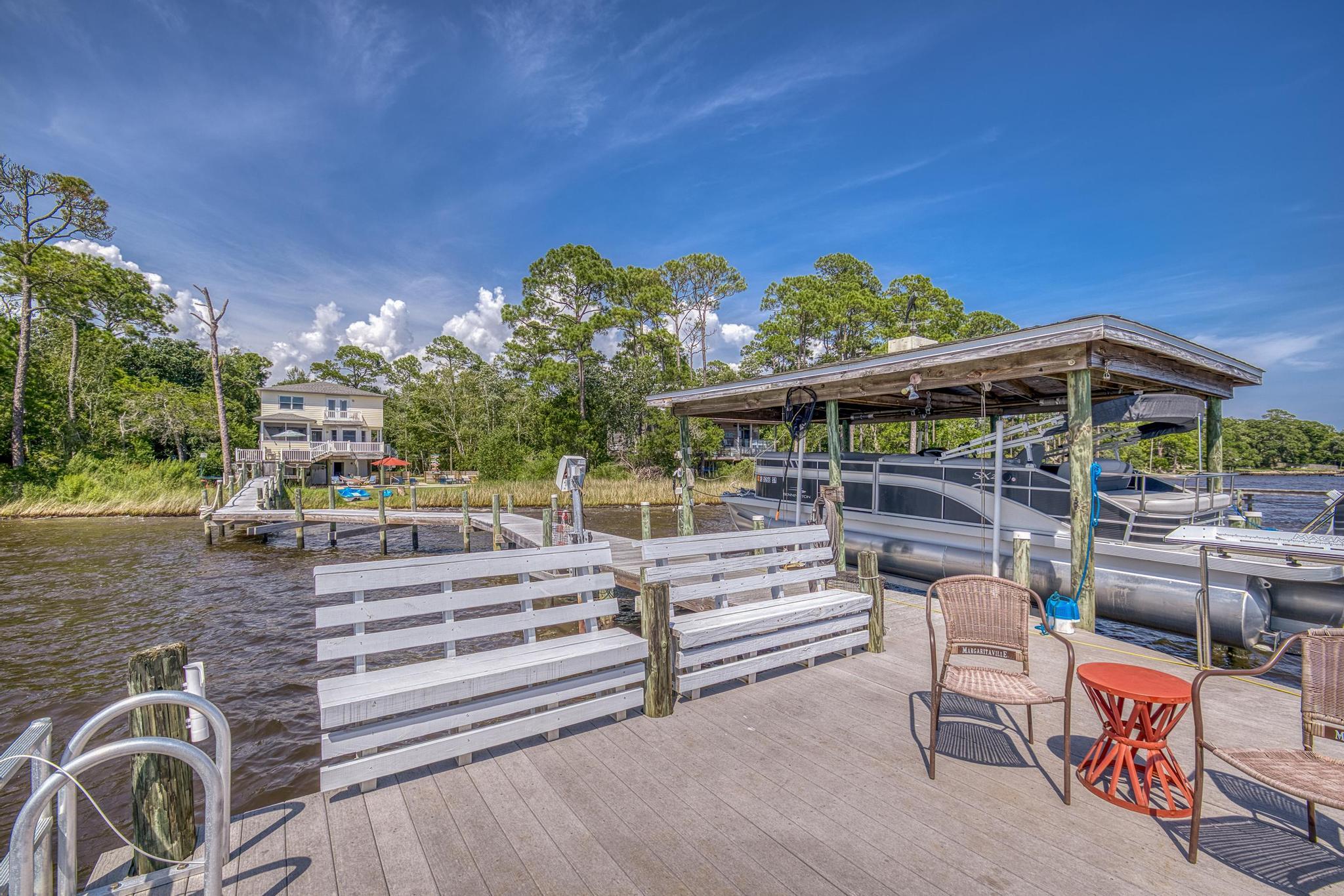 7121 Wells Avenue Navarre, FL 32566 - Photo 96 of 125 1V1A1229_HDR