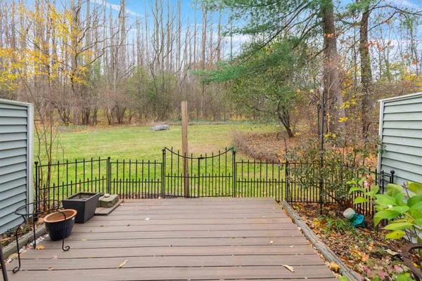 $375,000 | 224 Locust Hill Road, Shelburne, VT 05482