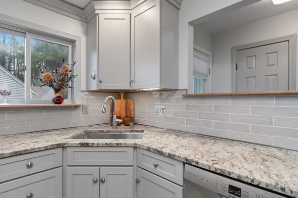 $375,000 | 224 Locust Hill Road, Shelburne, VT 05482