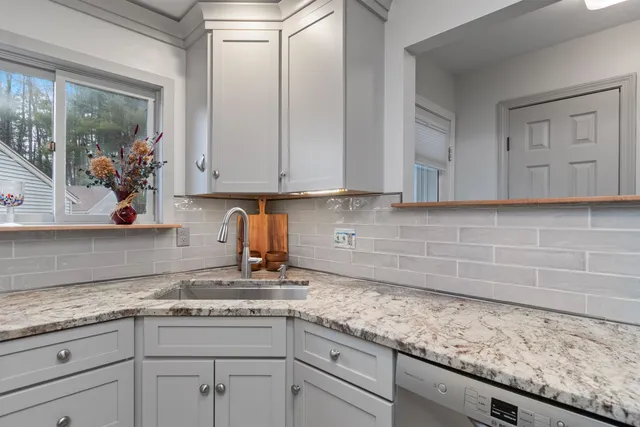 $389,000 | 224 Locust Hill Road, Shelburne, VT 05482