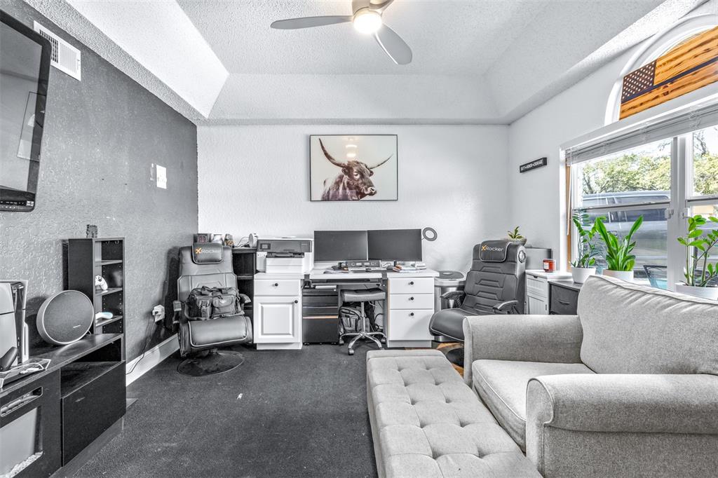 1165 Port Court Spring Hill, FL 34606 - Photo 9 of 48