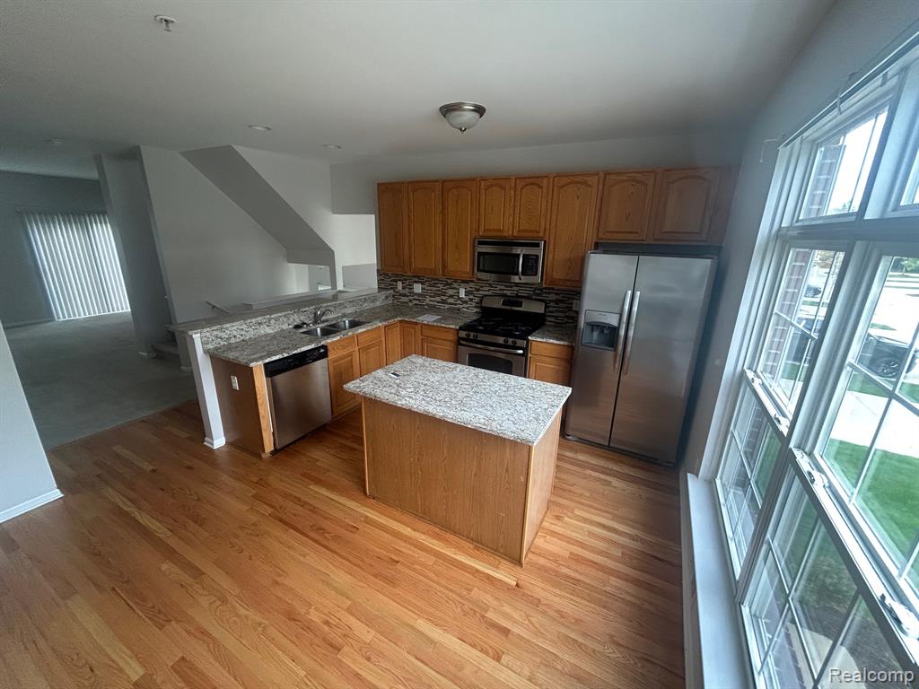 674 Cherry Orchard Road Canton, MI 48188 - Photo 11 of 38