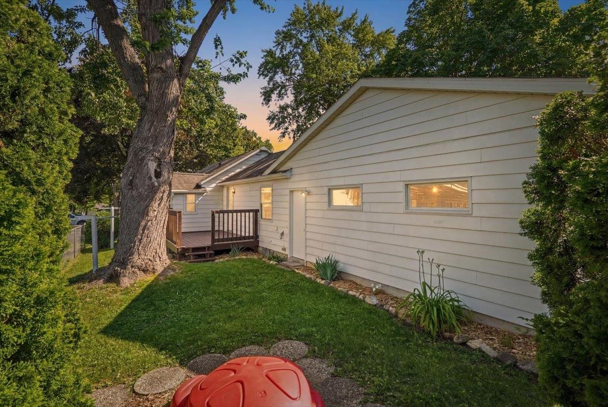 1102 Grant Street Fort Atkinson, WI 53538 - Photo 27 of 39