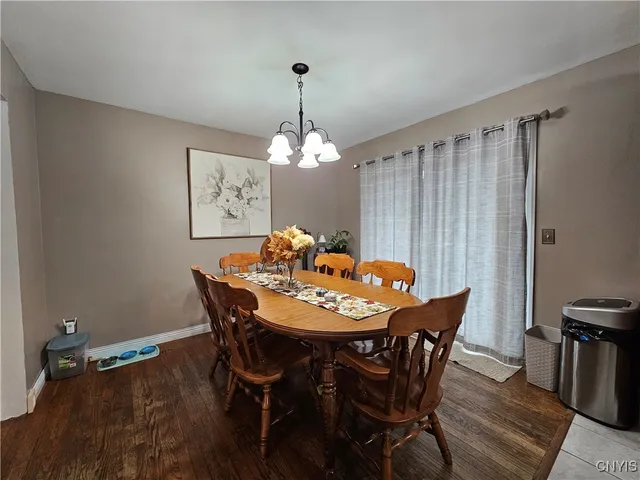 $300,000 | 516 Woodburne Drive, Utica, NY 13502