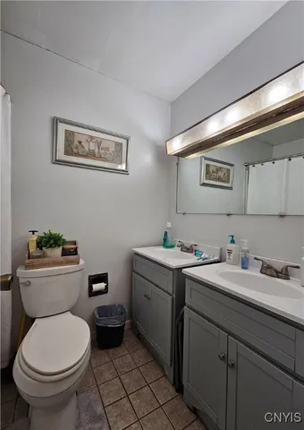 $300,000 | 516 Woodburne Drive, Utica, NY 13502