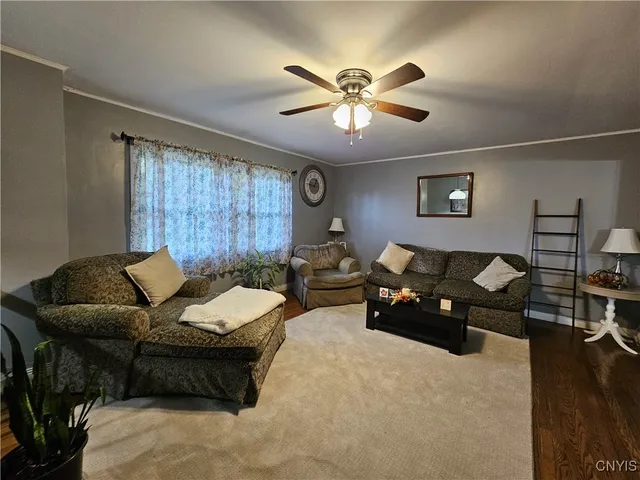 $300,000 | 516 Woodburne Drive, Utica, NY 13502