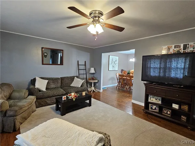 $300,000 | 516 Woodburne Drive, Utica, NY 13502