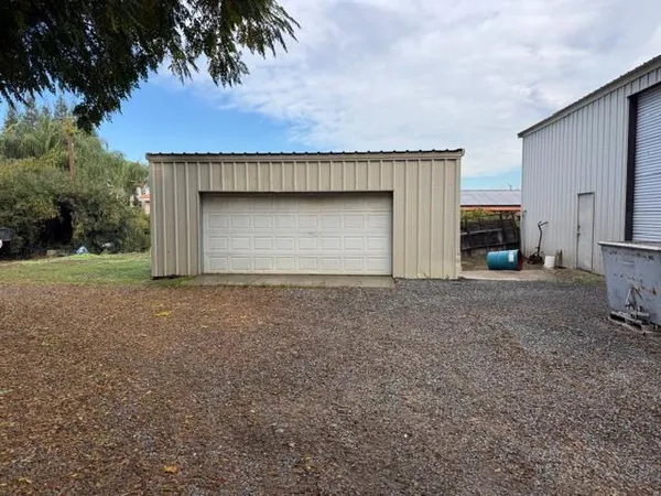 $970,000 | 42682 Road 72, Dinuba, CA 93618