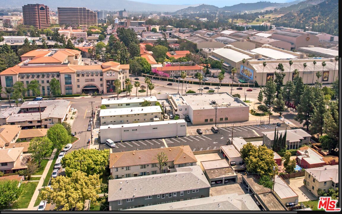 4114 Warner Boulevard Burbank, CA 91505 - Photo 6 of 15 an aerial view of a city