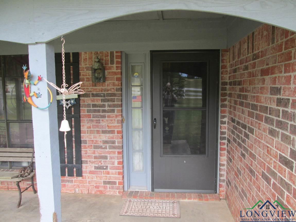 6564 Goldenrod Road Gilmer, TX 75645 - Photo 5 of 25 Gallery Image 5