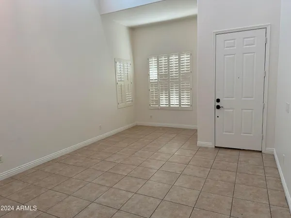 $2,800 | 4576 East Sundance Avenue, Gilbert, AZ 85297