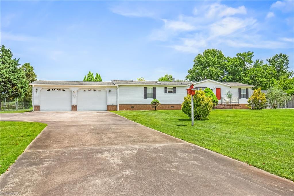 8581 Highway 268 Elkin, NC 28621 - Photo 3 of 35