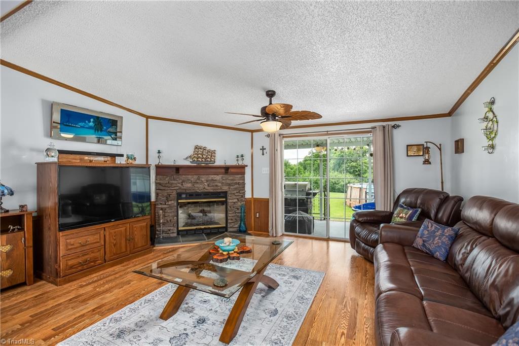 8581 Highway 268 Elkin, NC 28621 - Photo 6 of 35